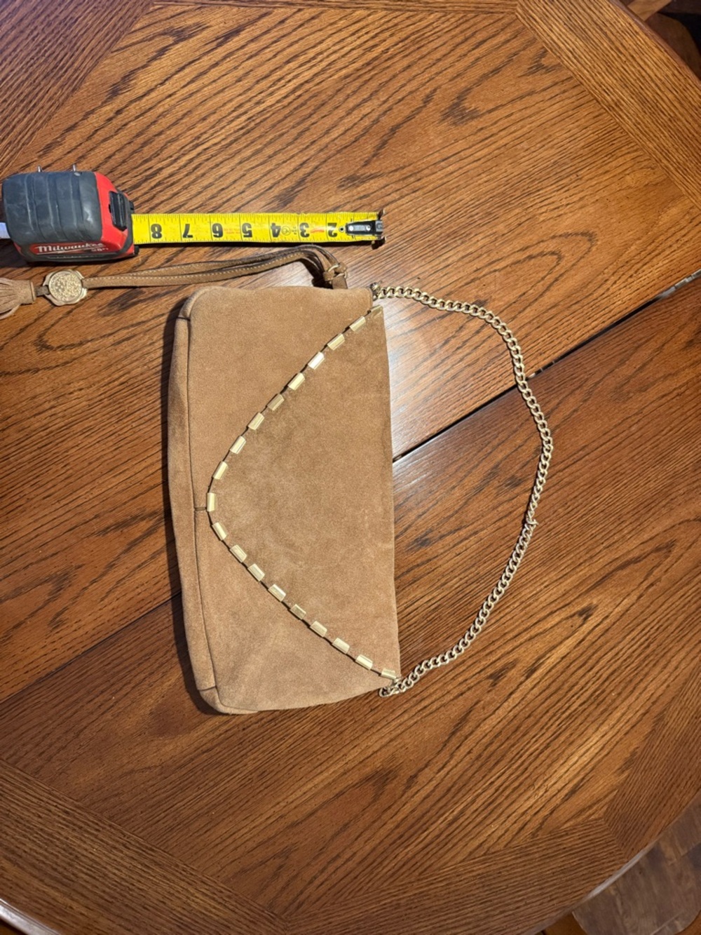 Vince Camuto Suede Envelope Shoulder Bag in Light Brown with Gold Chain - Picture 3 of 6